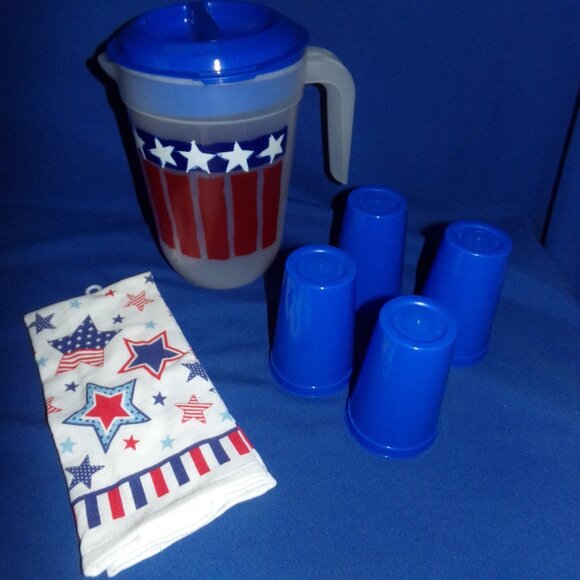 New - Stars & Stripes 1gal Plastic Pitcher, 4 Blue Plastic Cups, Stars Tea Towel - Picture 1 of 7